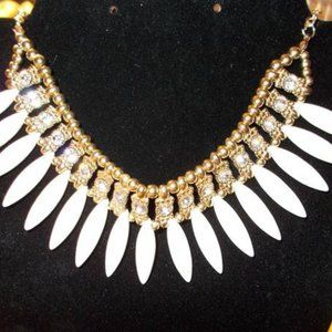 UNIQUE AFRICAN TRIBAL STYLE CHOKER